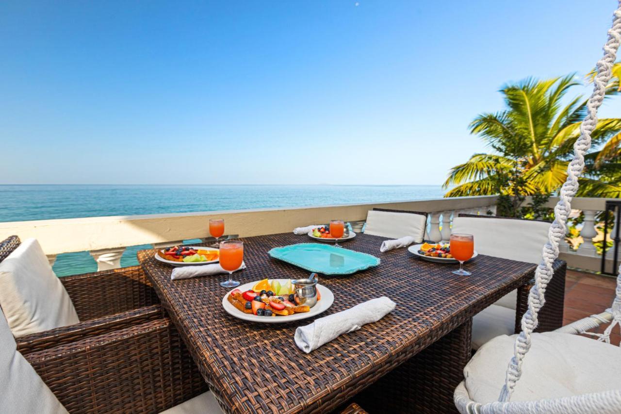 Tres Sirenas Beach Inn Ринкон Екстериор снимка