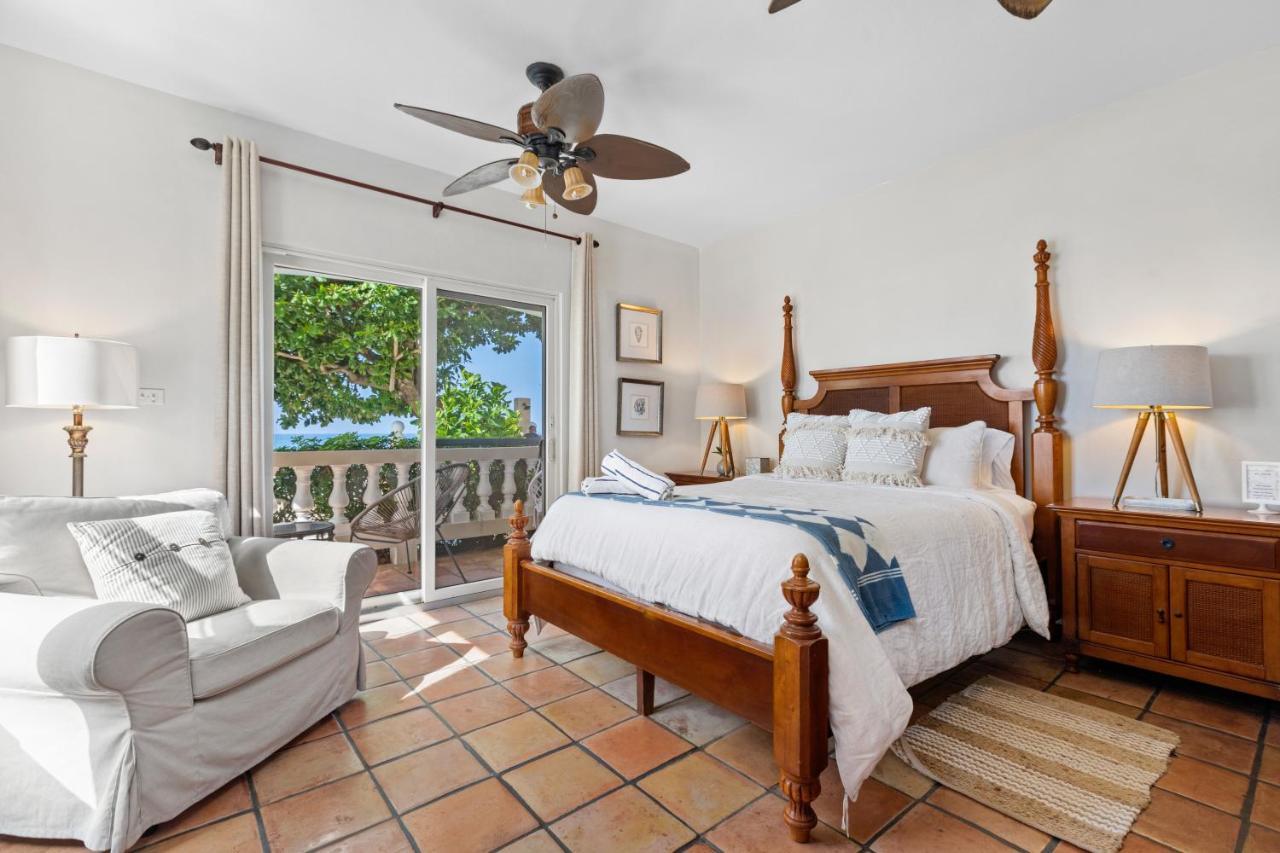 Tres Sirenas Beach Inn Ринкон Екстериор снимка