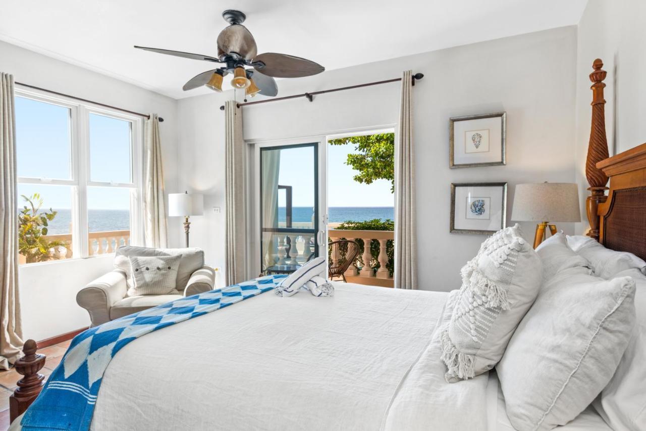 Tres Sirenas Beach Inn Ринкон Екстериор снимка