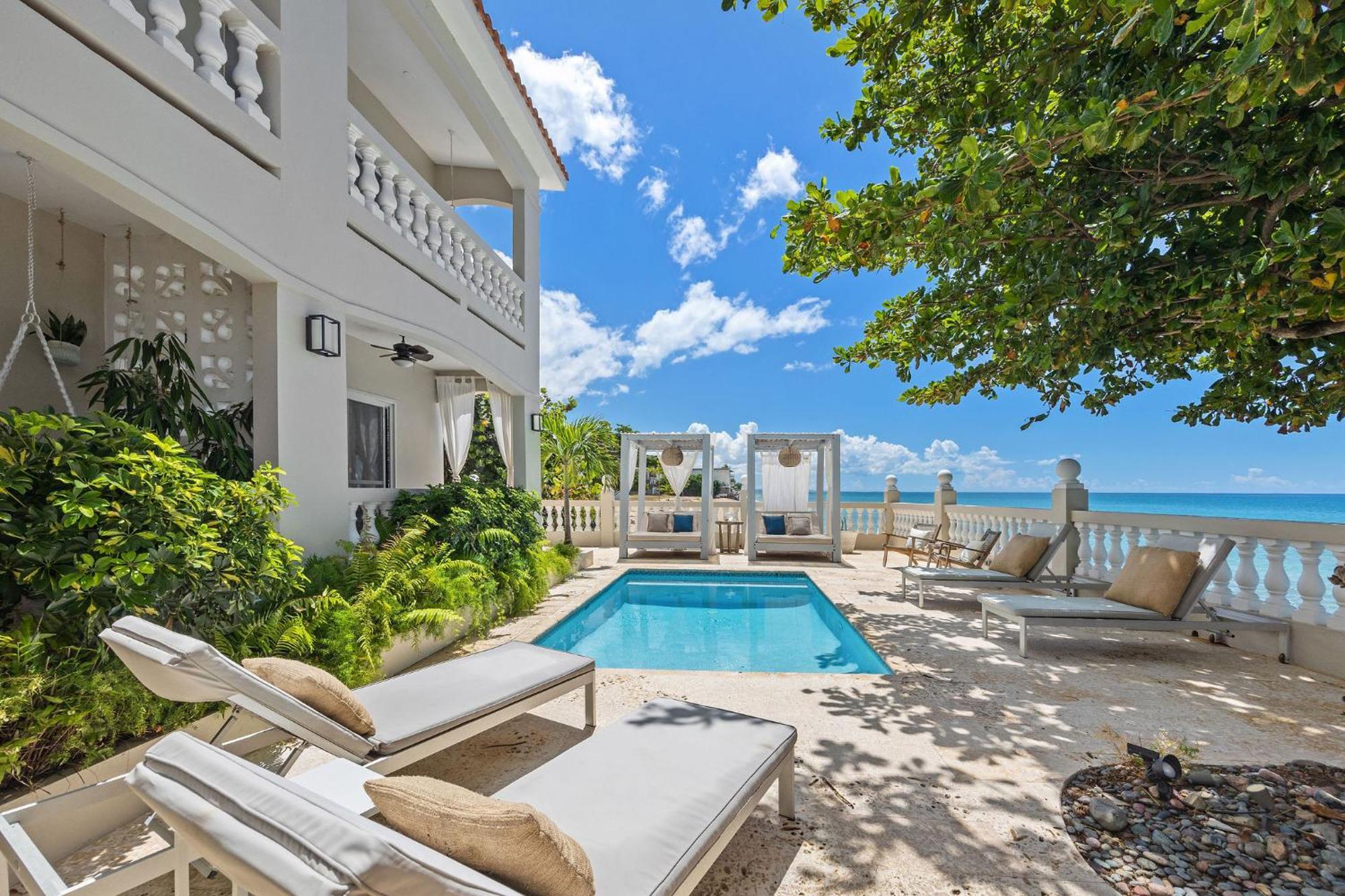 Tres Sirenas Beach Inn Ринкон Екстериор снимка